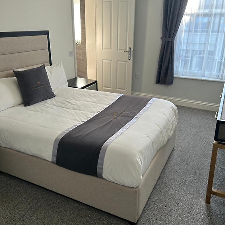 The Royal Hotel - Clacton On Sea Екстер'єр фото