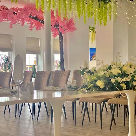 The Royal Hotel - Clacton On Sea Екстер'єр фото