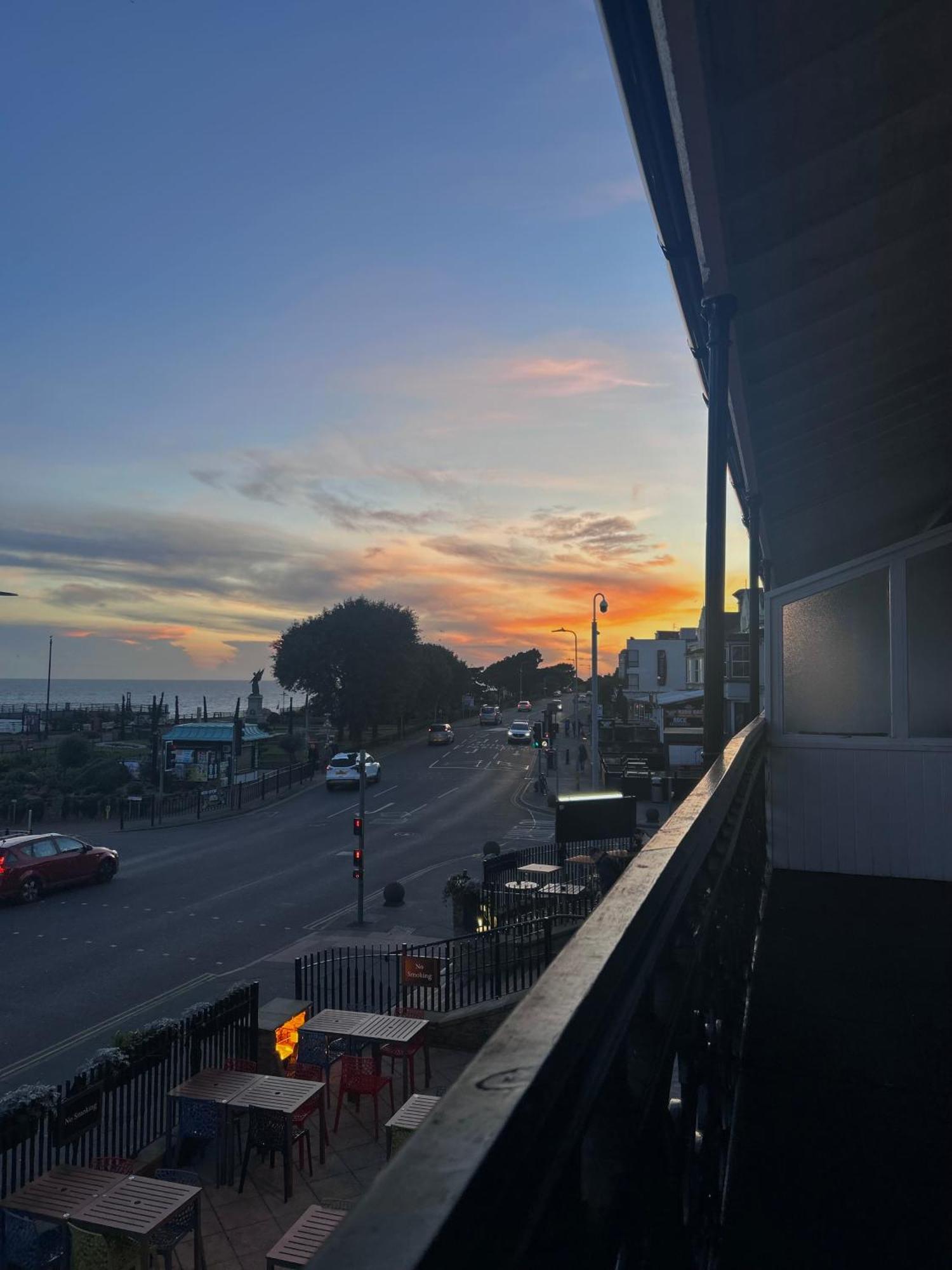 The Royal Hotel - Clacton On Sea Екстер'єр фото
