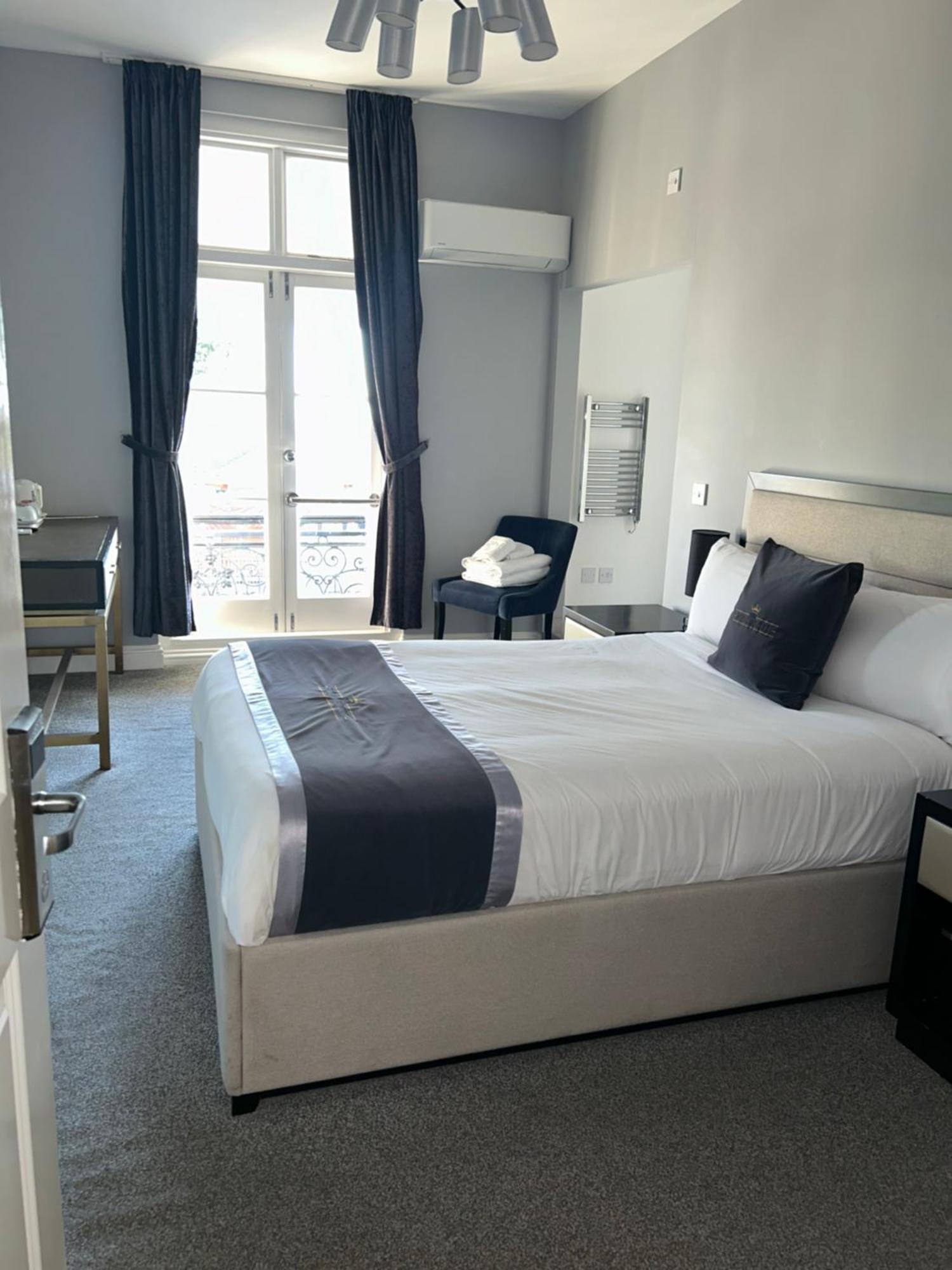 The Royal Hotel - Clacton On Sea Екстер'єр фото