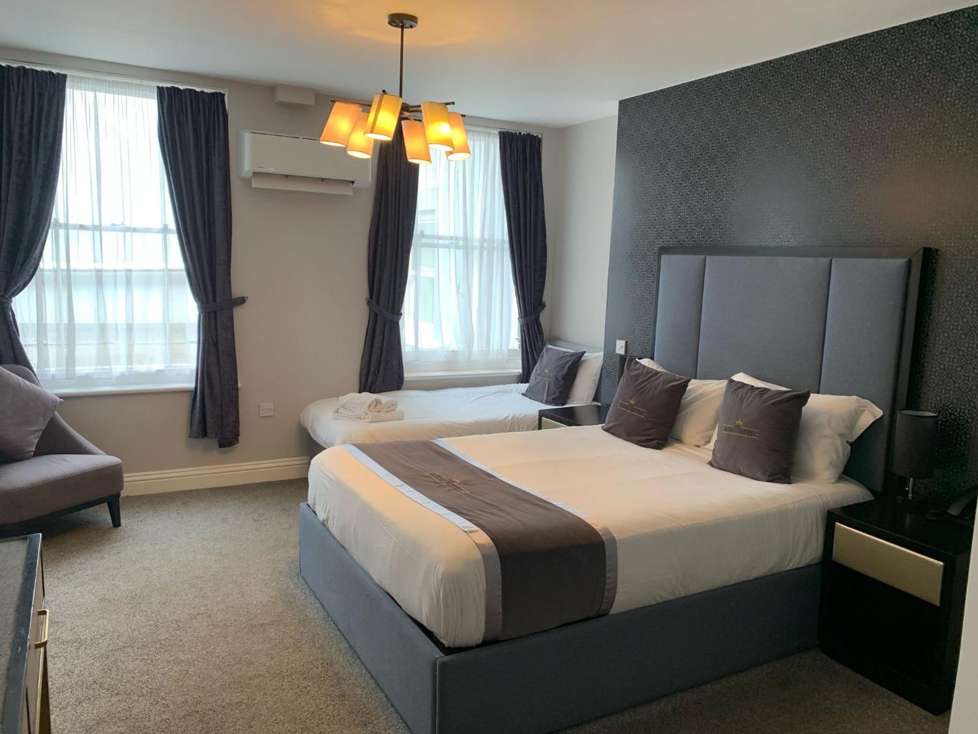 The Royal Hotel - Clacton On Sea Екстер'єр фото